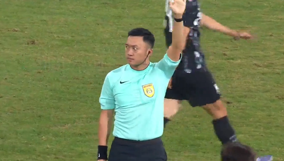 57分钟李镇全进球被吹？熊猫杯这判罚比英超VAR还要戏剧化