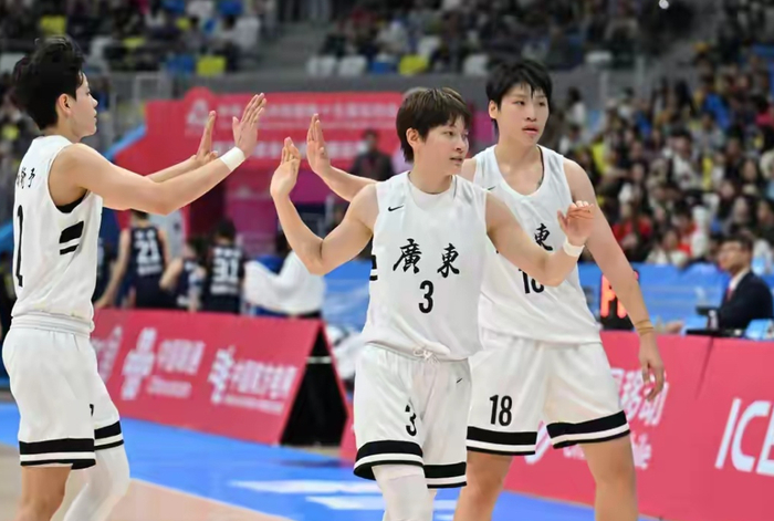 34分钟18分！广东女篮像NBA战士，WNBA球员也该抄笔记