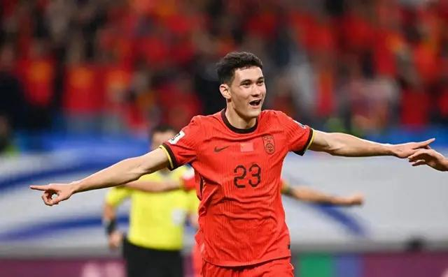 U22熊猫杯71'80'两球，拜合拉木把中国足球比英超还会表演？