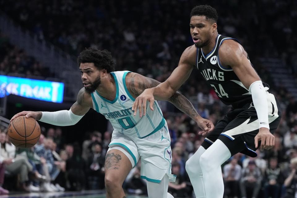 雄鹿队NBA杯10连胜，147-134加时险胜黄蜂，阿德托昆博+库兹马双核还要被夸？