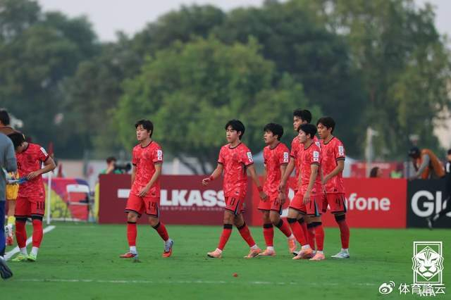 U-17韩国0-2负英格兰，青训输给英超式现实的两记响指（世界杯淘汰）
