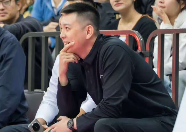 12月3日CBA俱乐部杯：辽宁对阵江苏队，杨鸣靠新外援能否救场？