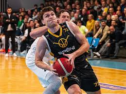 2025年11月16日 俄斯特拉法 vs 索科尔皮塞克