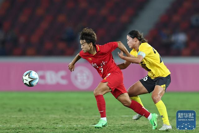 江苏队1-0摘金：全运会在广东上演泪球，像英超和NBA的混合剧