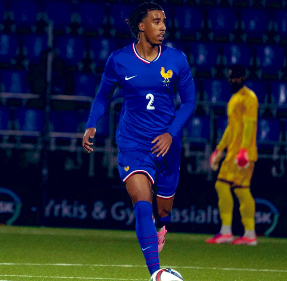 法国U21 1-1闷平瑞士，曼联小将约罗90分钟稳如老狗，英超还能这么迅速下结论？