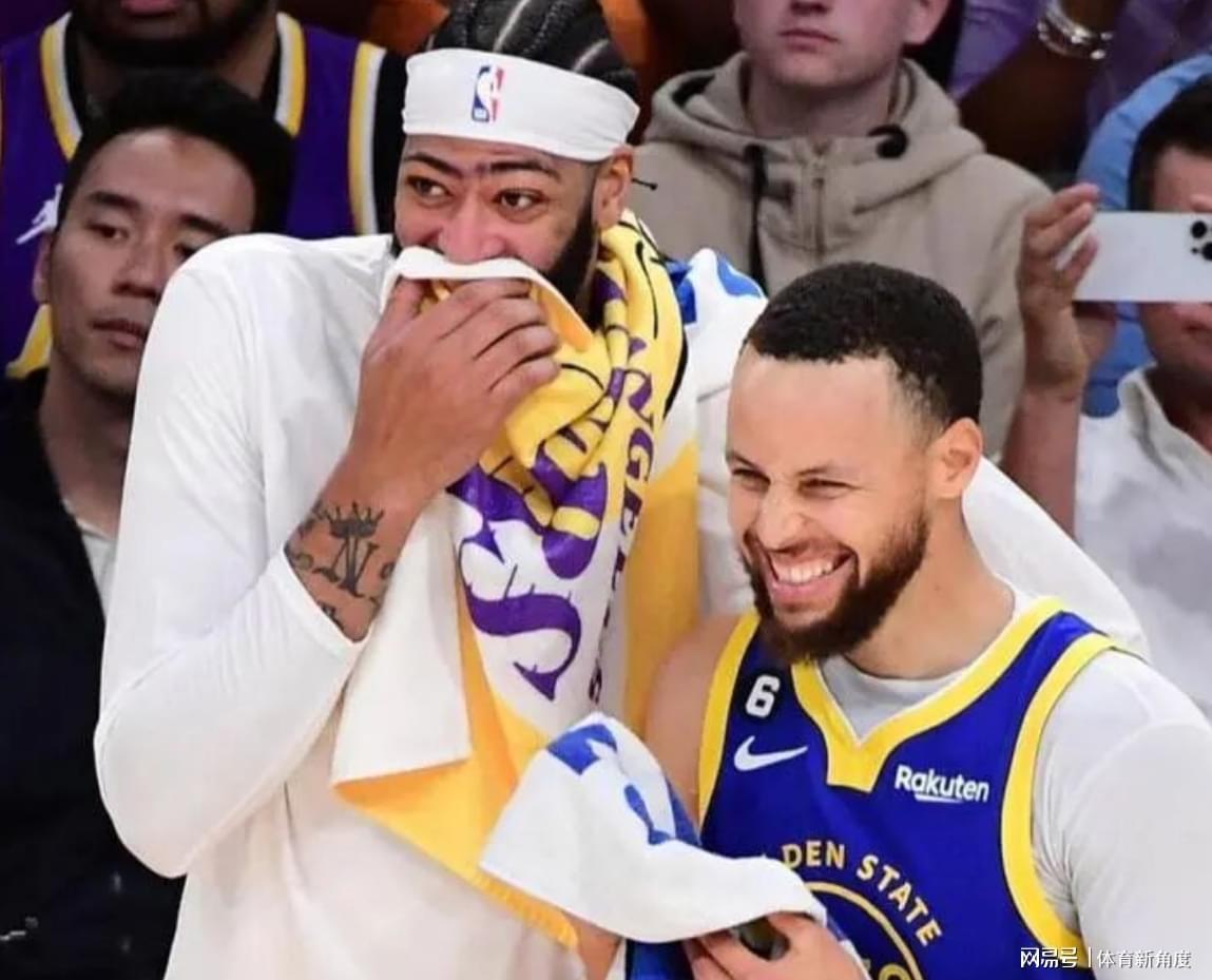 37岁库里连两战狂砍高分，NBA勇士队靠浓眉能补漏洞吗？