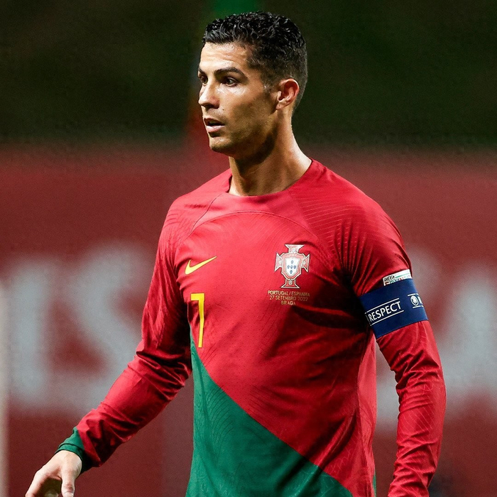 C罗6次冲击世界杯终难逃嘲讽，葡萄牙大帝榜上无名的痛