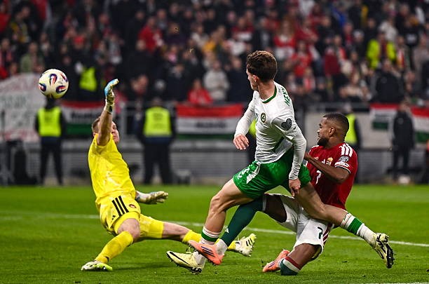 匈牙利补时3-2被神逆转，40年断层没泡面能下饭