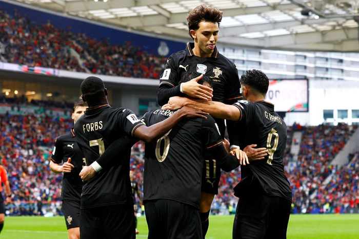 葡萄牙9球狂屠，挪威8连胜锁定世界杯，英超球迷心碎？