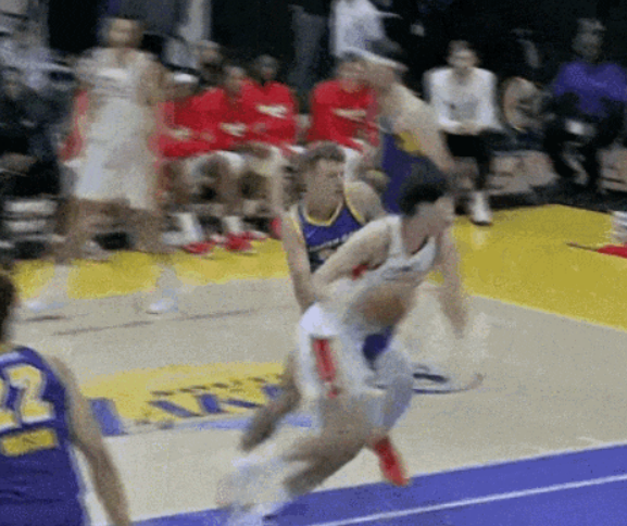 21分9板单场爆发，杨瀚森g联赛两战29分，波特兰开拓者队还能装睡到什么时候？