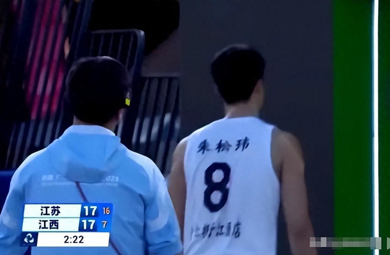 罚单出炉：4人被停赛1个月，CBA尺度比NBA还要狠？