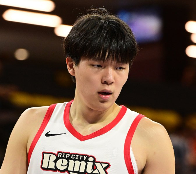 G联赛113-111，杨瀚森20+两记三分续命，库克23分仍输给湖人