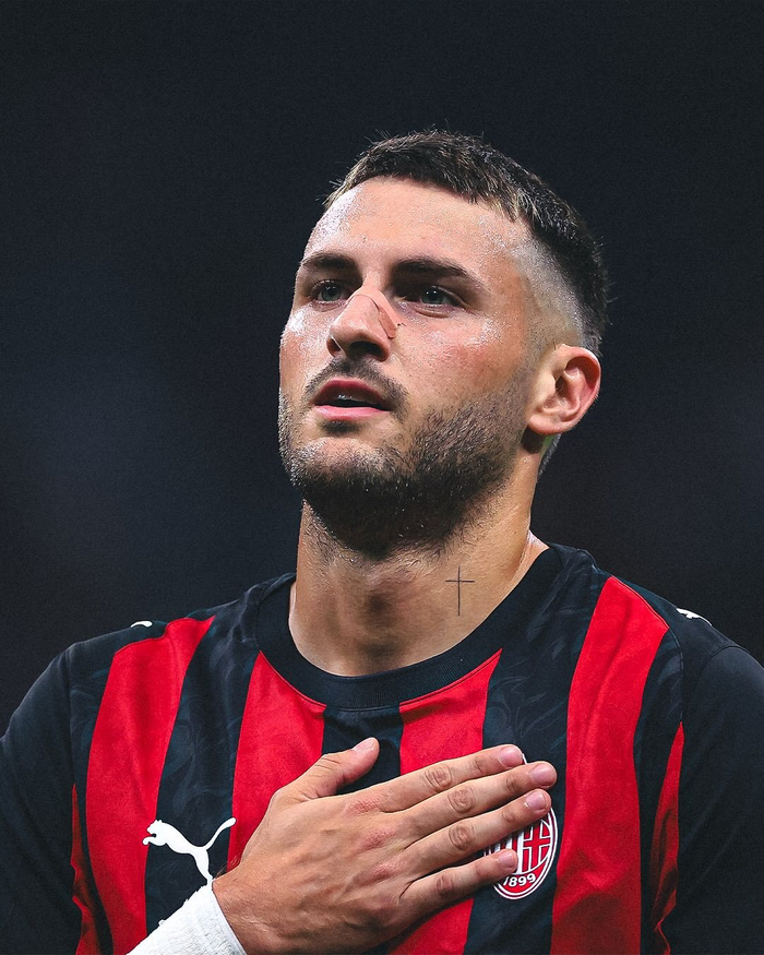 米兰新9号梦碎？希门尼斯未来决定一切，英超球队虎视眈眈