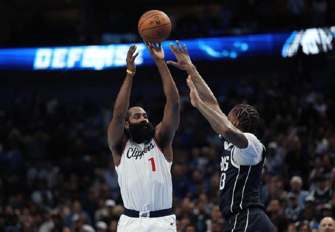 哈登快船狂砍41分三双，库里39.7%三分威震NBA历史，威少效率飙升谁更敢打？