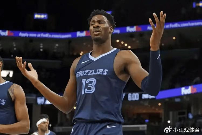 骑士108-100击退灰熊，米切尔30分掌控比赛，球哥和阿伦狼狈抢戏NBA真乱套