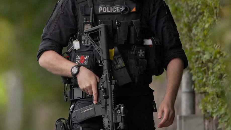 4位英超球员遭入室抢劫，豪车24-48小时能出国？