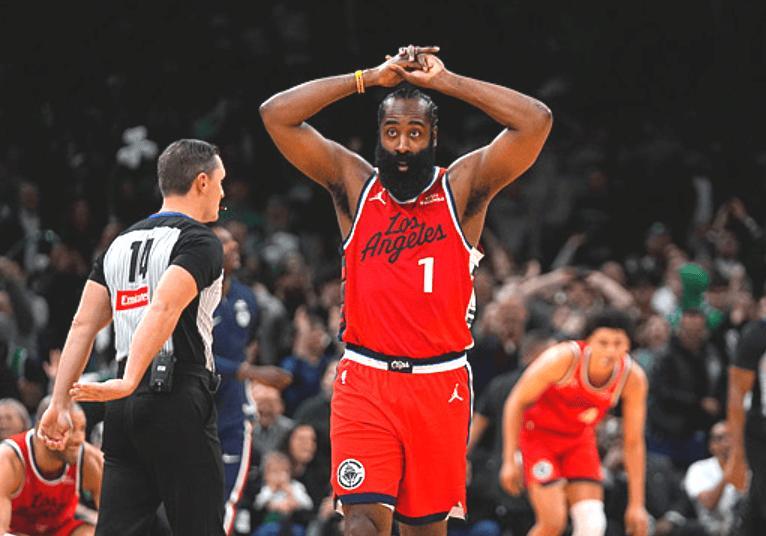 NBA狂飙37分的哈登无力救快船，杨瀚森21分杀出篮网快船阴影