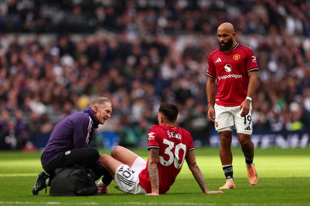 曼联等1份伤情报告，英超对埃弗顿要不要上无锋？阵型博弈比红魔更复杂