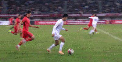 U22国足0比0憋平乌兹，韩国2胜夺冠，英超球迷也看不懂