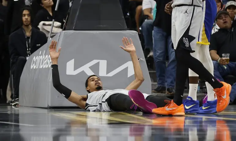 文班亚马左小腿拉伤断了马刺连胜梦？8场7客场考验NBA最强防守