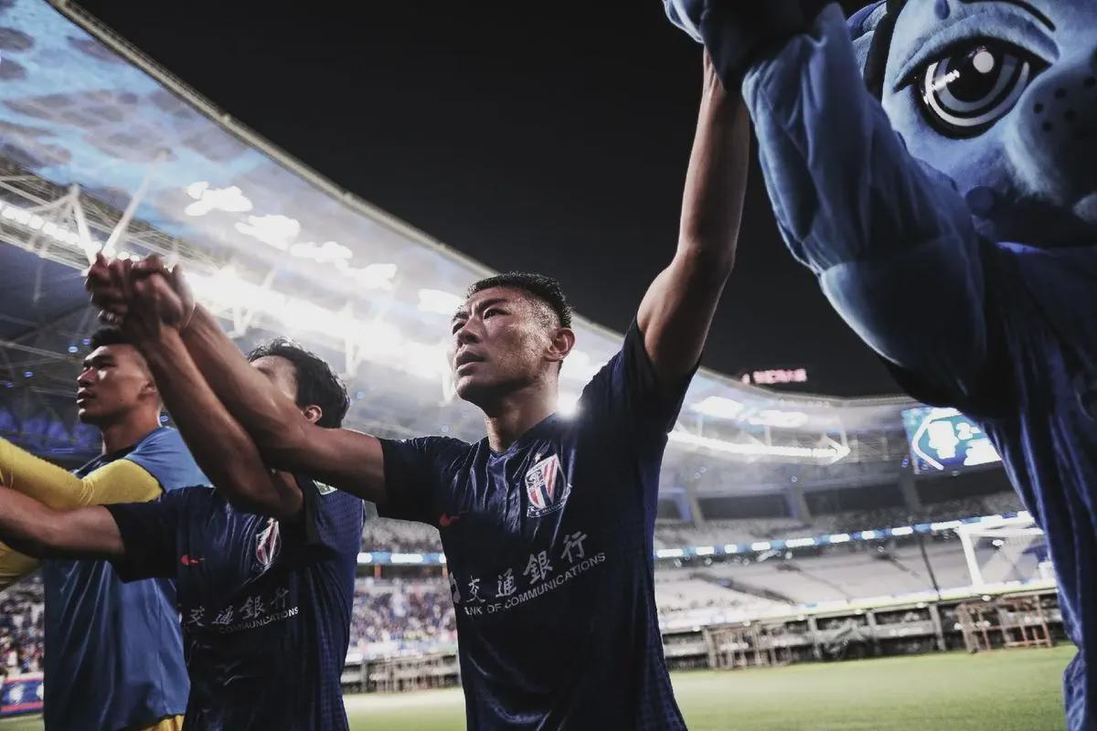 申花520场老汉超9球3助攻惊艳逆生长，英超级替补还远吗？