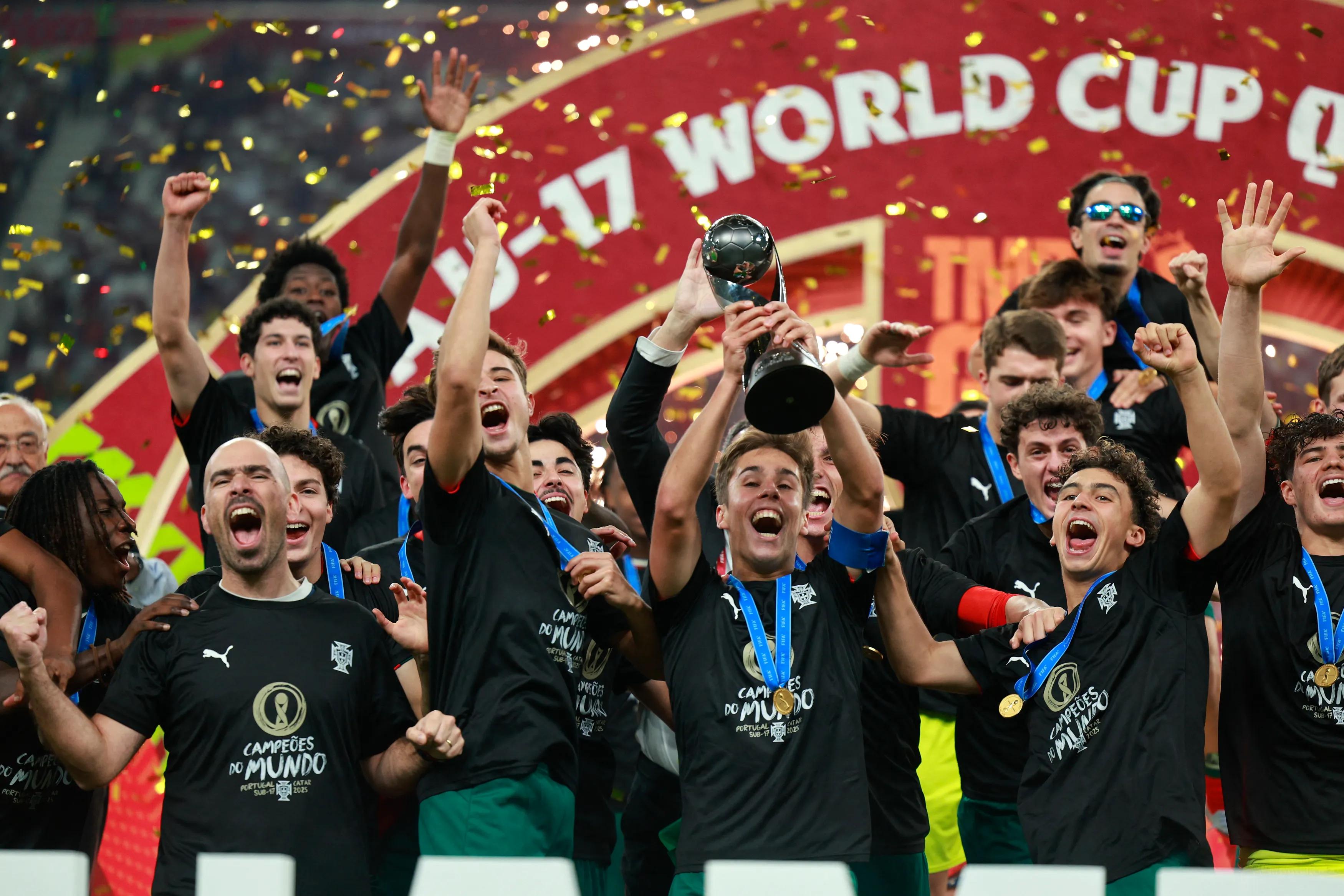 葡萄牙U17在世界杯1-0夺冠，欧青赛+世界杯双线封王：这套青训体系英超都该抄吗