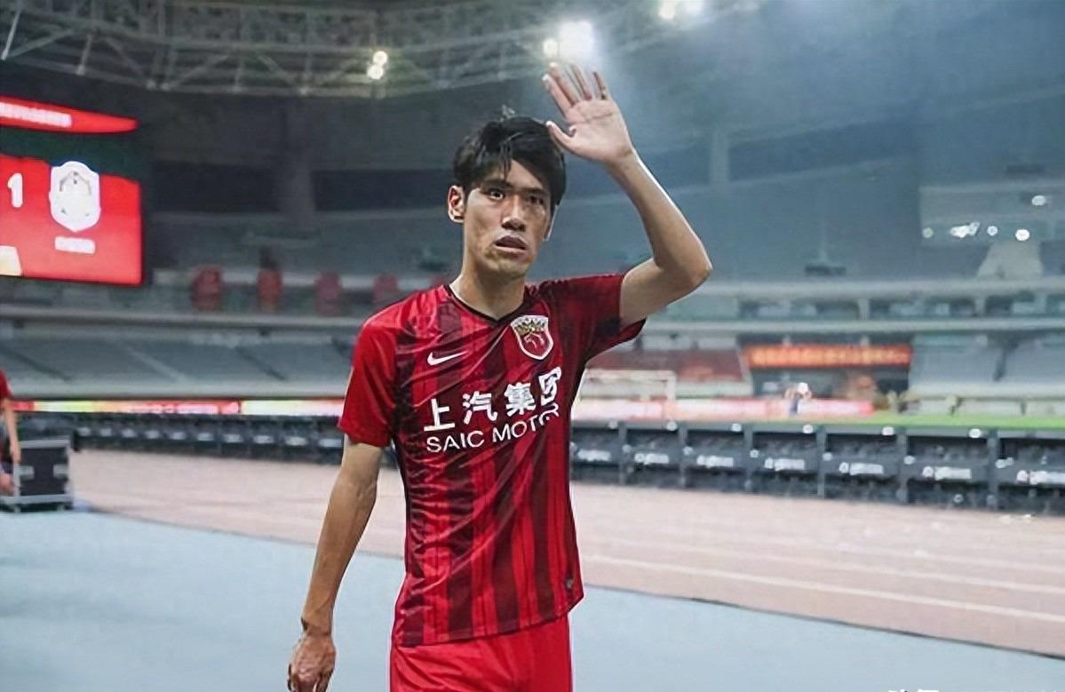 4个中超冠军归来，36岁吕文君甘愿做青训教练，让崇明足球再起飞