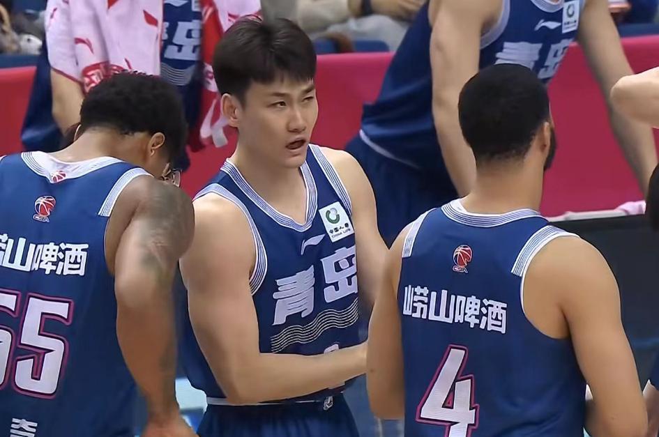 CBA常规赛：浙江男篮克服逆风，吴前发挥低迷以100-96逆转青岛男篮