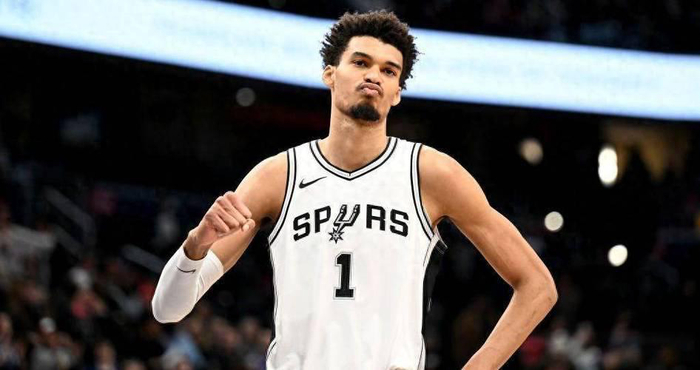 马刺队打破79年NBA纪录，八连胜的霸气之势！