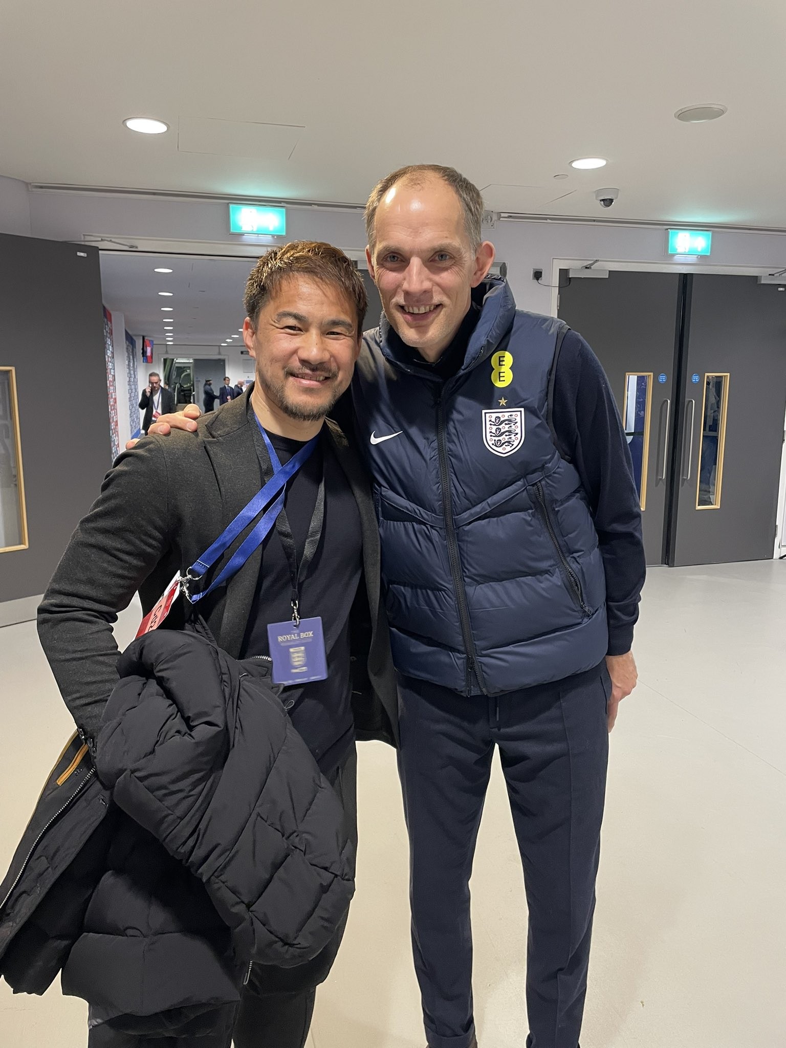 冈崎慎司重聚图赫尔：日本与英格兰的比赛后感慨万千