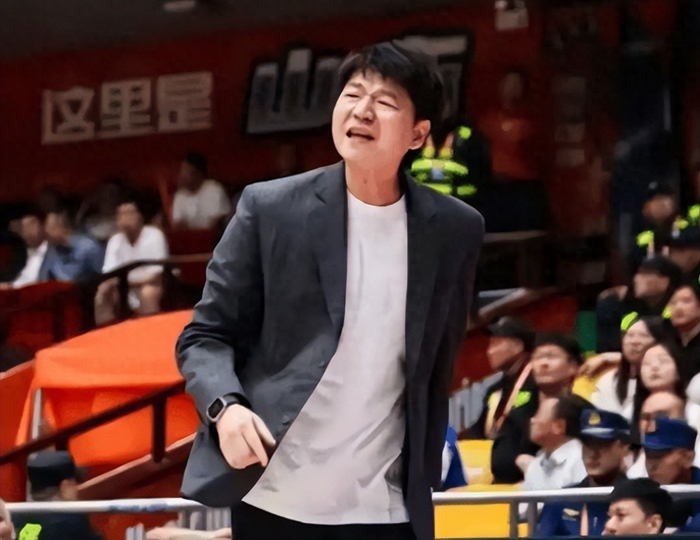 山东队vs深圳：邱彪的信任危机与沈梓捷的风波