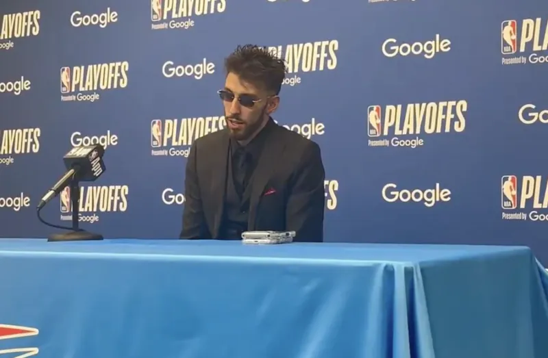 NBA季后赛首轮G1：太阳惨败雷霆，布鲁克斯与霍姆格伦的火药味
