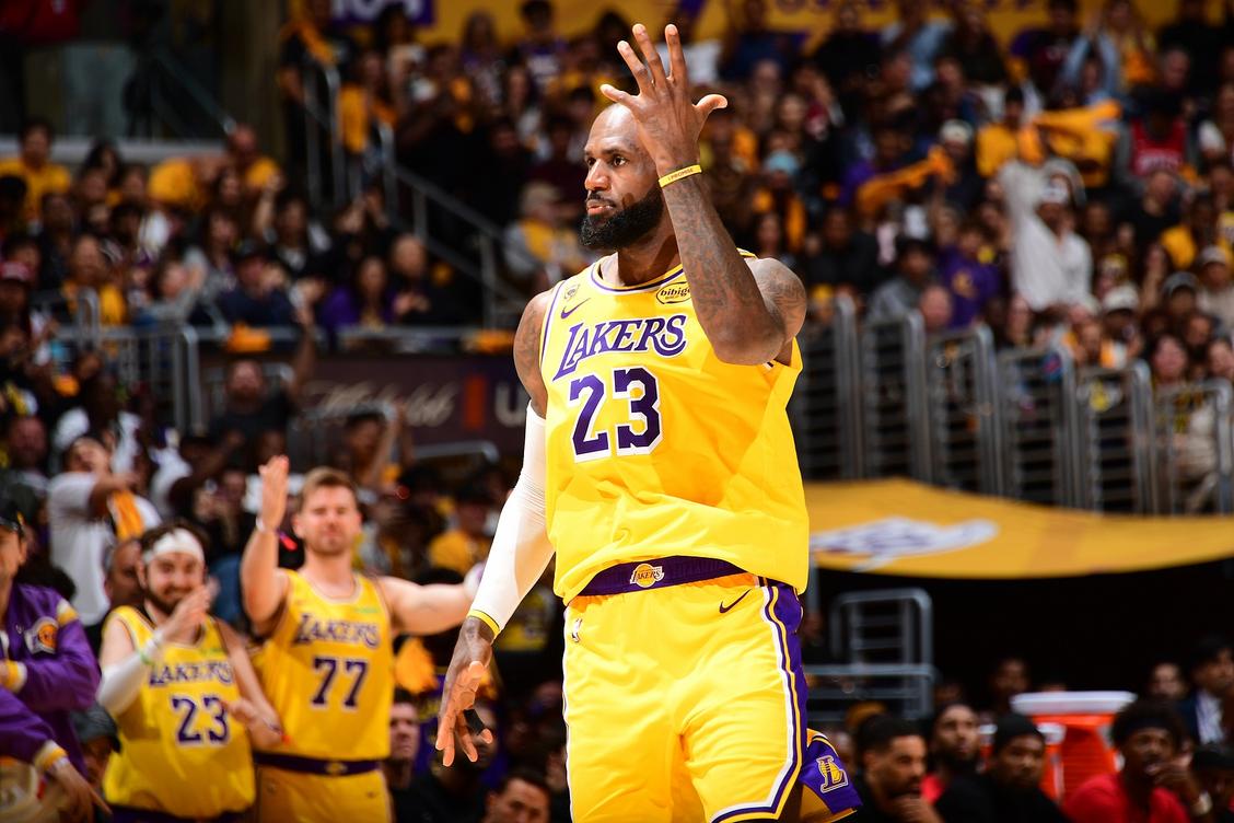 香波特：詹姆斯或入选NBA最佳阵容，实力毋庸置疑