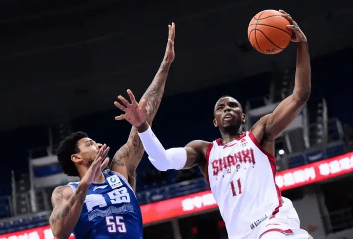 CBA季后赛：青岛加时86-90不敌山西，奈特表现抢眼