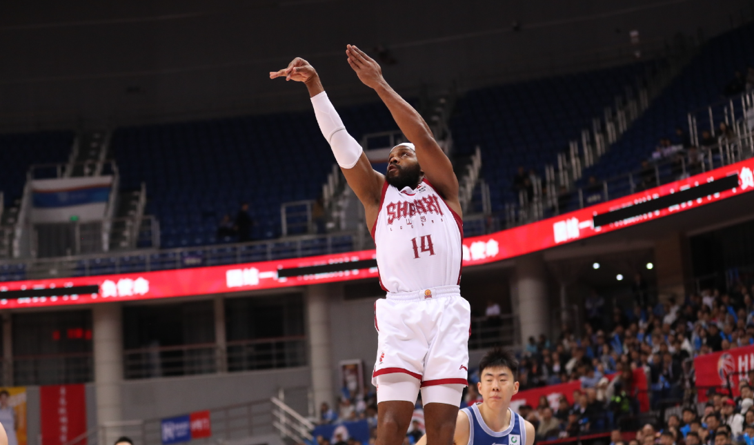 山西加时90-86逆转青岛，潘江复出面临外教禁赛风险