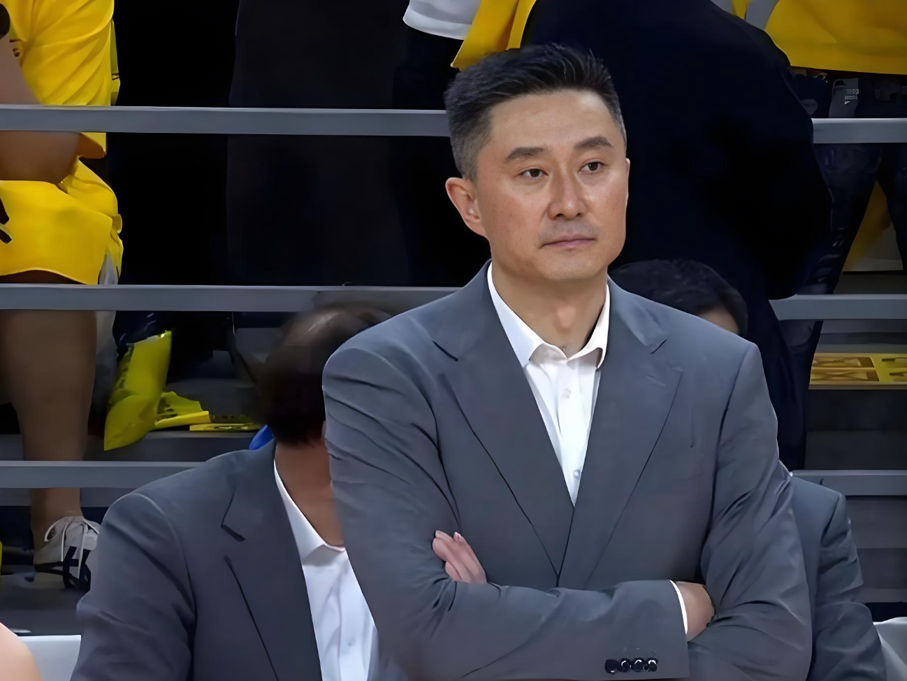 CBA季后赛：广东队与广州队第二回合，杜锋考虑使用陈家政