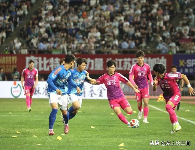 苏超镇江队0-1不敌扬州队，跨赛季14连败继续垫底