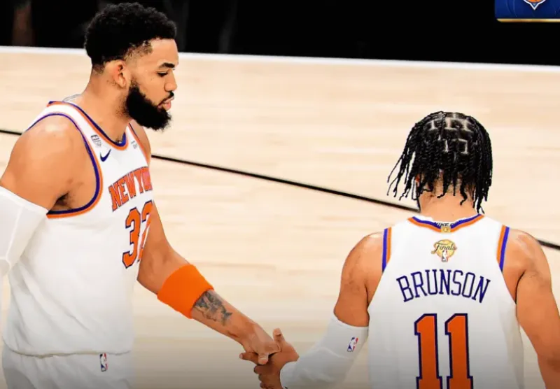NBA总决赛首战尼克斯105-95胜马刺，季后赛12连胜