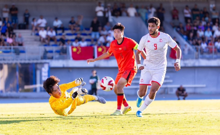 U19国足土伦杯0-3突尼斯，埃里克森昏迷后恢复意识，弗洛伦蒂诺连任皇马主席