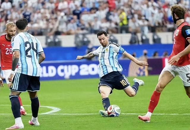 美加墨世界杯：梅西18球登顶，姆巴佩16球紧追