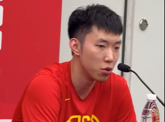 中国男篮65-60胜荷兰男篮，廖三宁谈热身赛两连胜