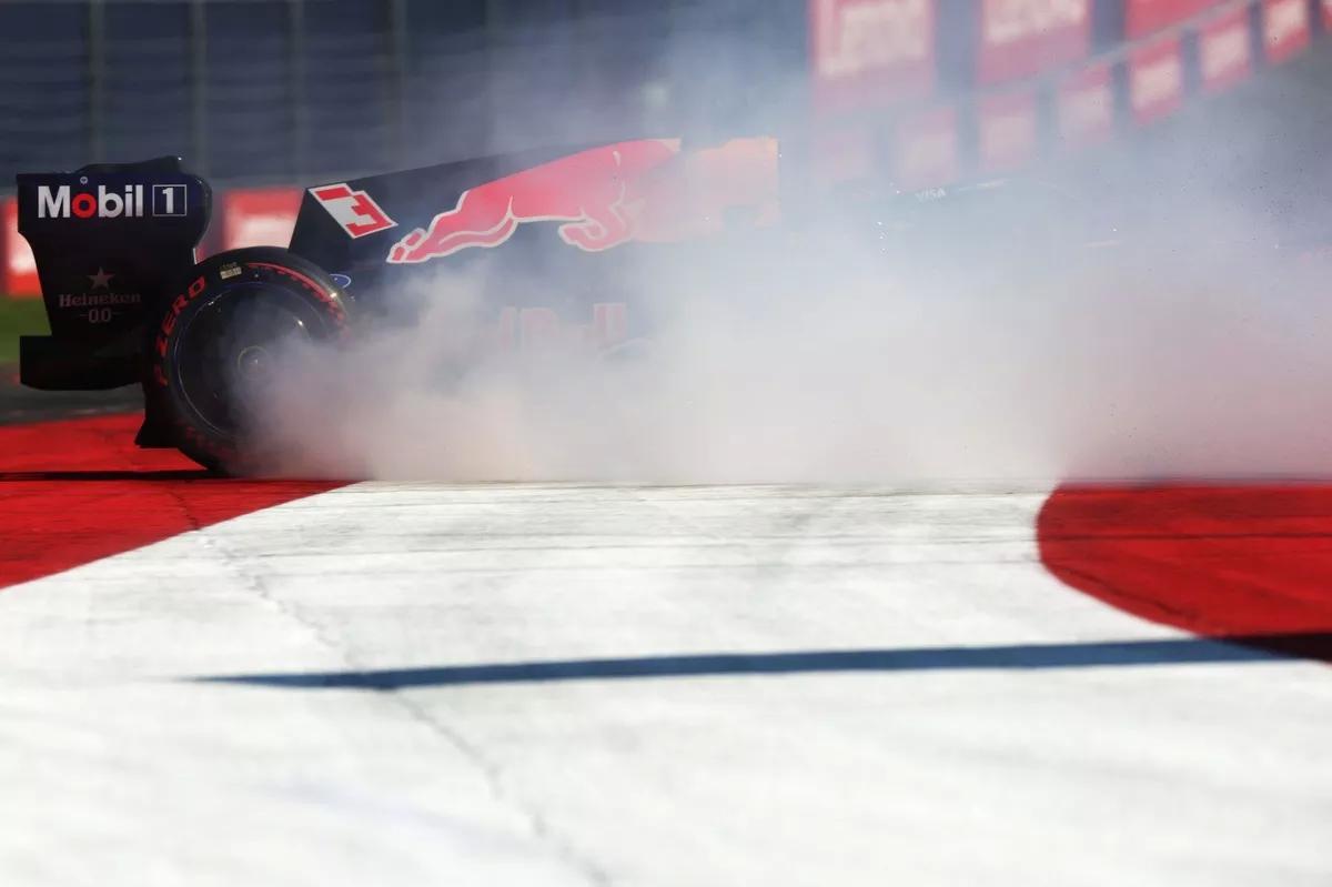 F1奥地利站排位赛维斯塔潘撞车，赛后称黄旗处理太疯狂
