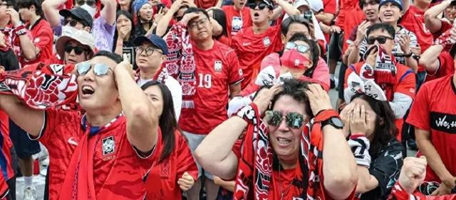 韩国0比1南非后靠西班牙1比0乌拉圭续命