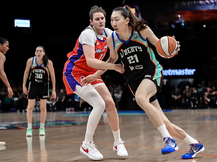 纽约自由人67-76不敌金州女武神，韩旭末节拿4分