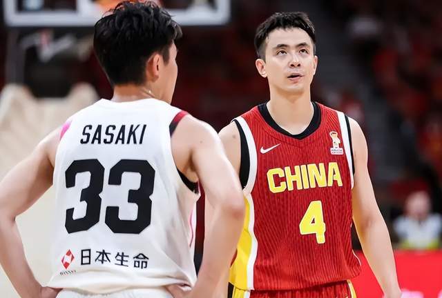 中国男篮世预赛19分负日本，赵继伟表现低迷
