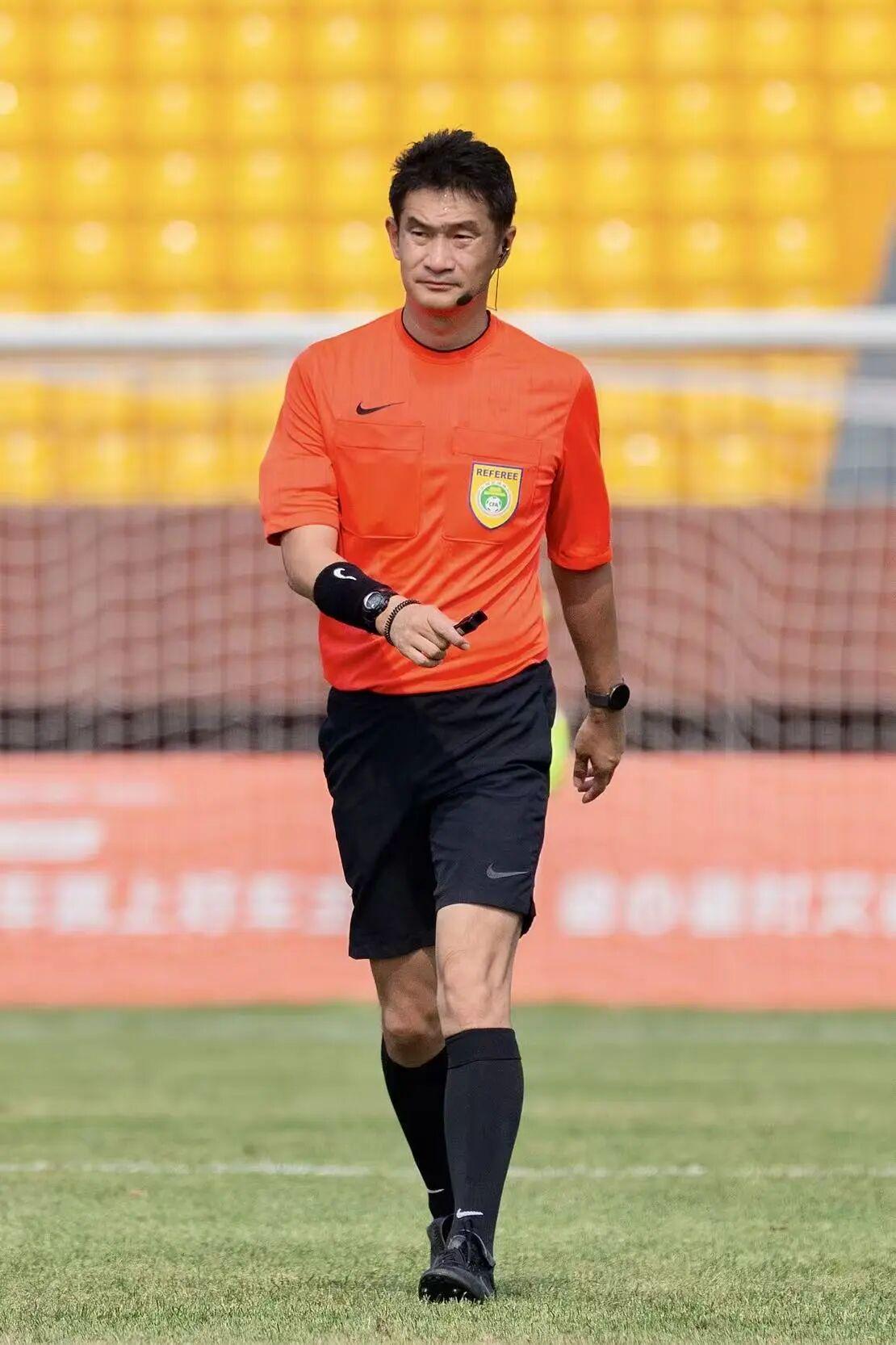 中超官方公告：艾堃执法今晚上海德比，五星体育19点20分直播