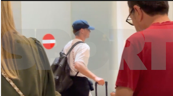 每体：德容返回巴塞罗那，将留在甘伯体育城康复