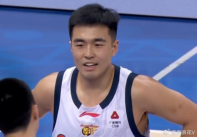 广东续约张文逸、李文昊，深圳官宣顾全任主帅