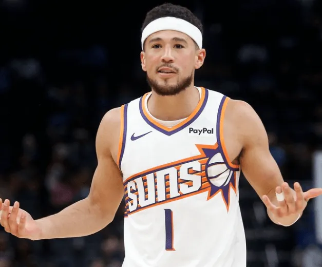 NBA2K公布中距离投篮能力榜，布克未进前十引热议