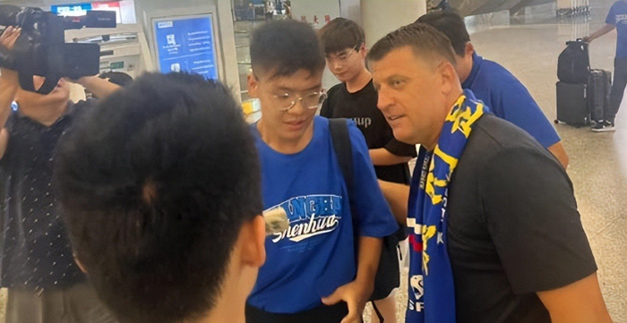 杨翼：56岁塞尔维亚籍主帅米洛耶维奇即将接手申花